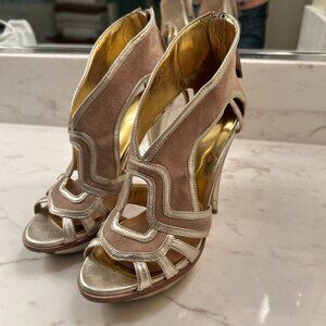 GUESS by Marciano Gold & Taupe Cutout Stiletto Heels Leather Sole Size 5.5